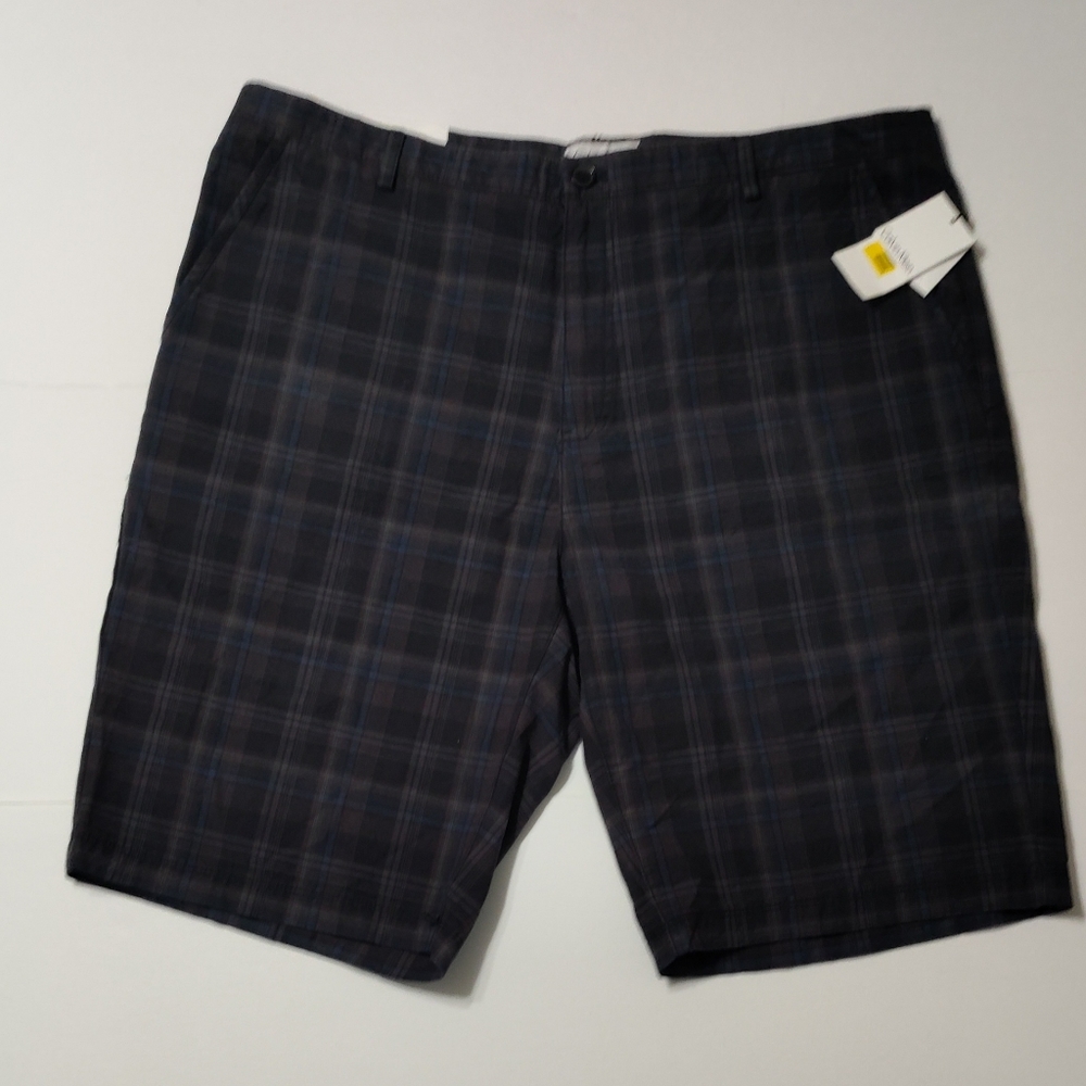 Calvin Klein NWT 40 Waist Men's Grey/Blue Walking Shorts